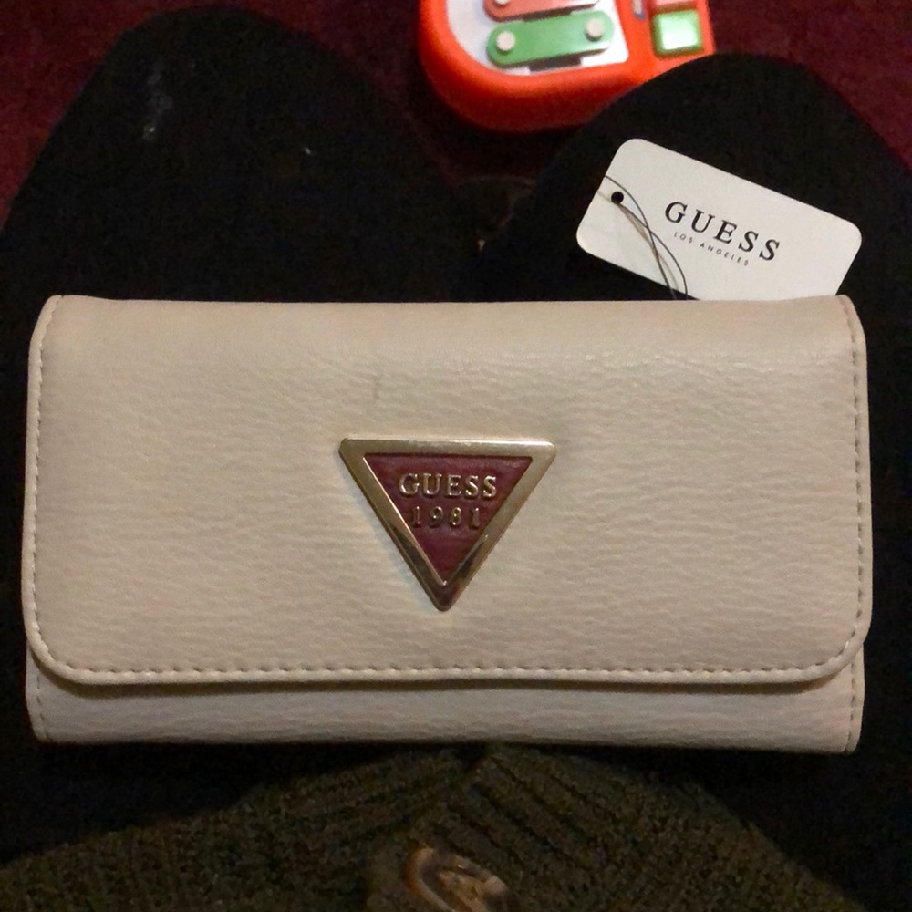 Guess Wallet
